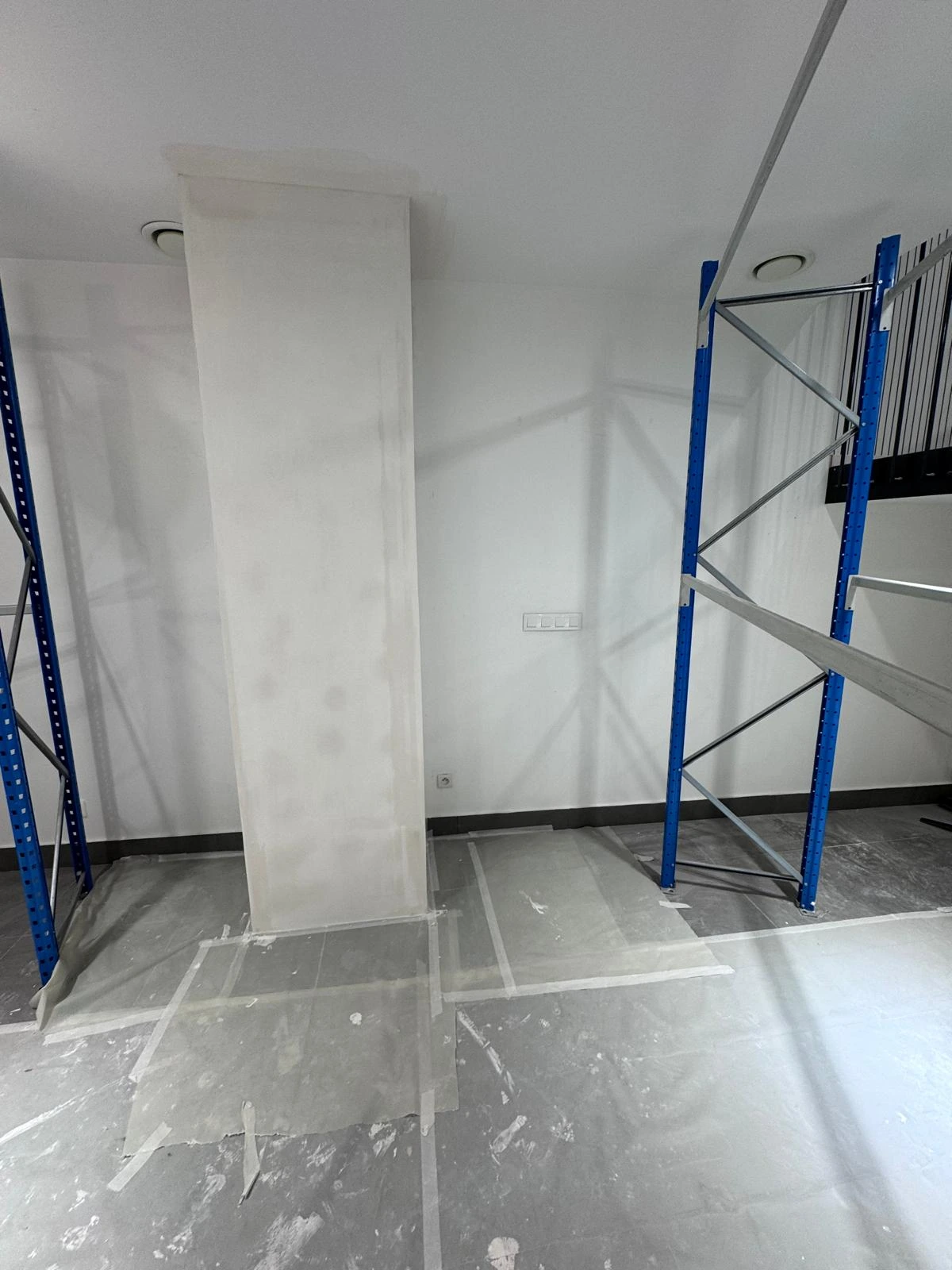 Gros œuvre en cours — Bureau médical SRLF, Paris 11e